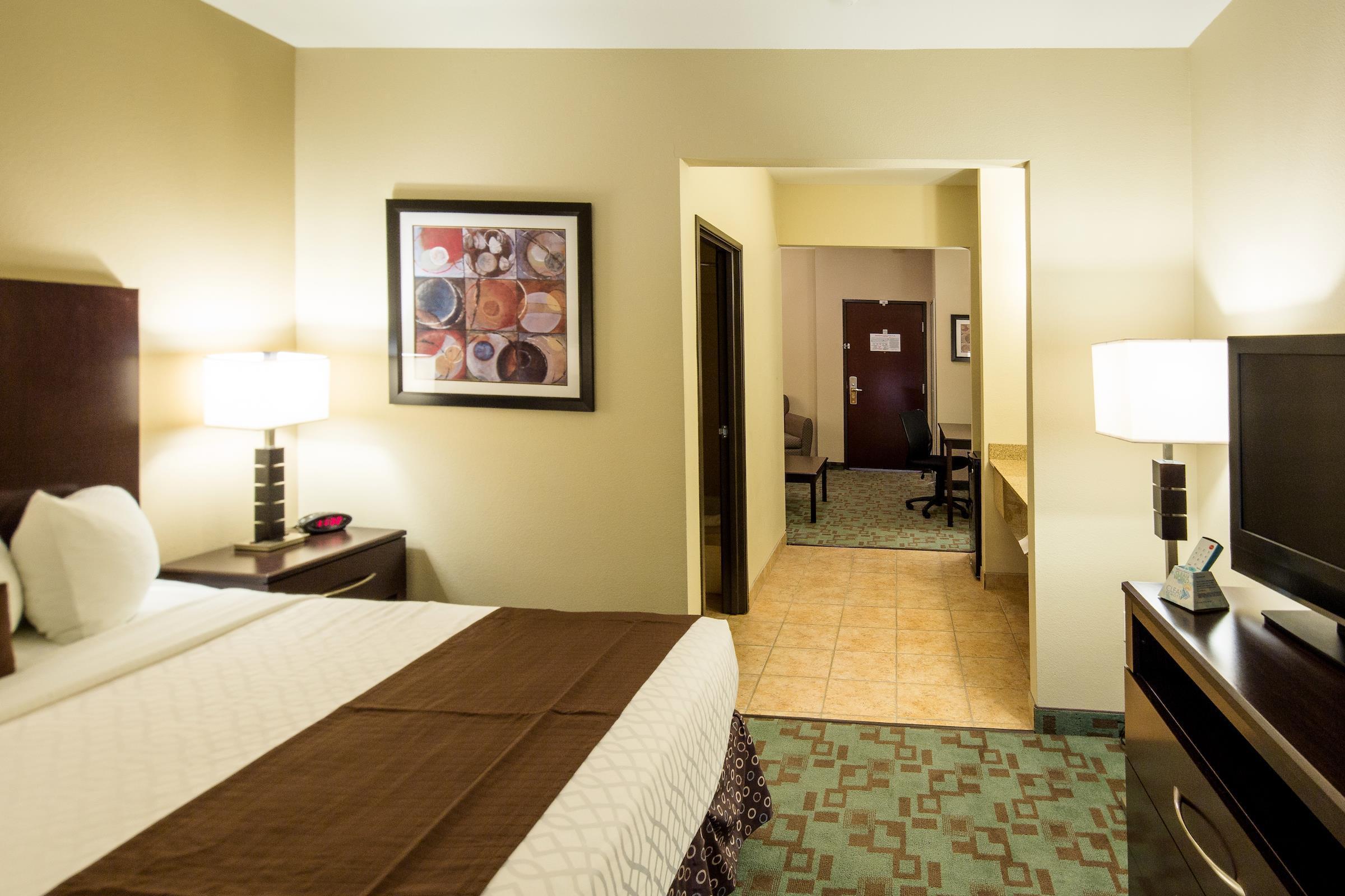 Best Western Plus Eastgate Inn & Suites Wichita Eksteriør billede