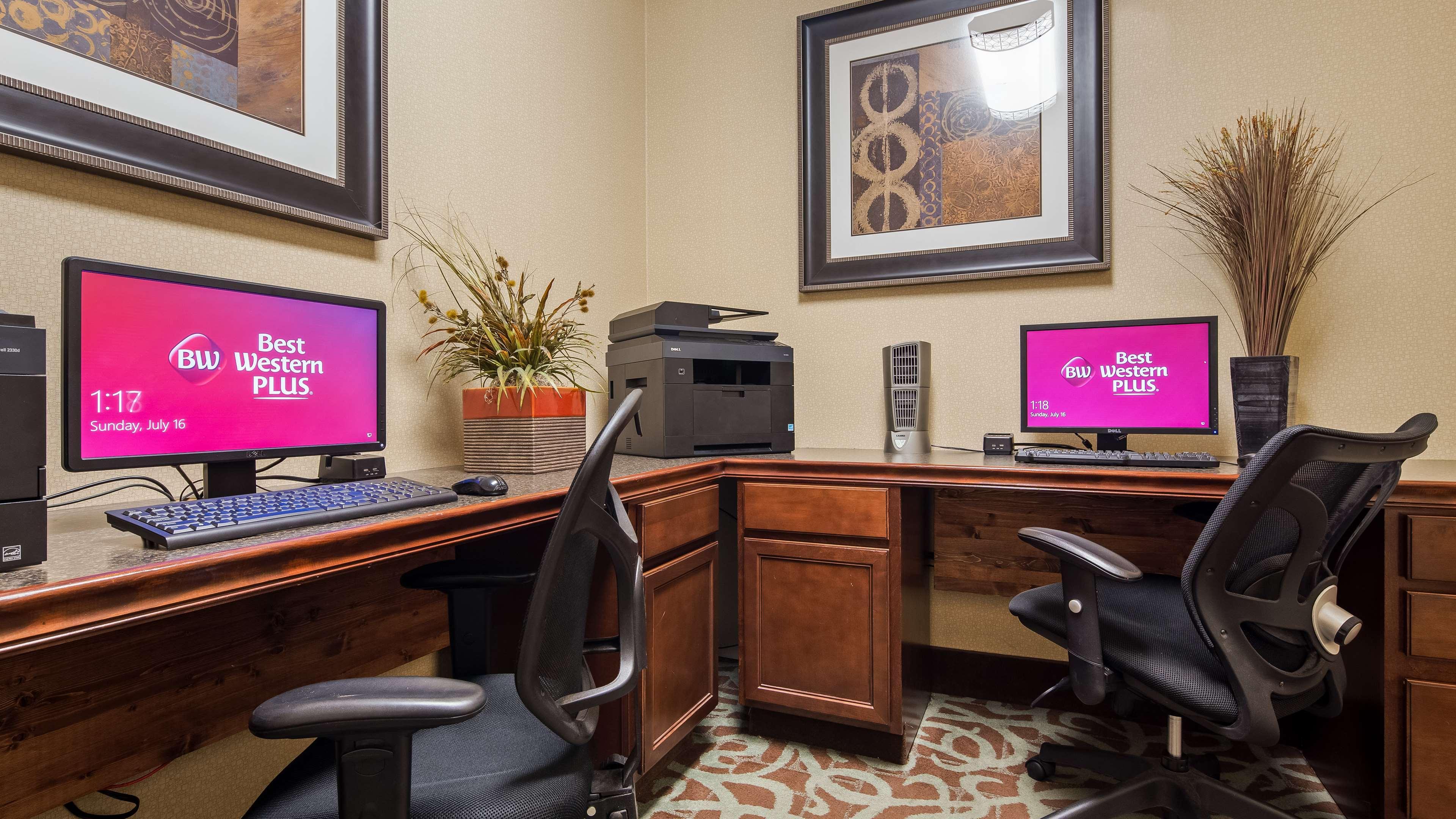 Best Western Plus Eastgate Inn & Suites Wichita Eksteriør billede