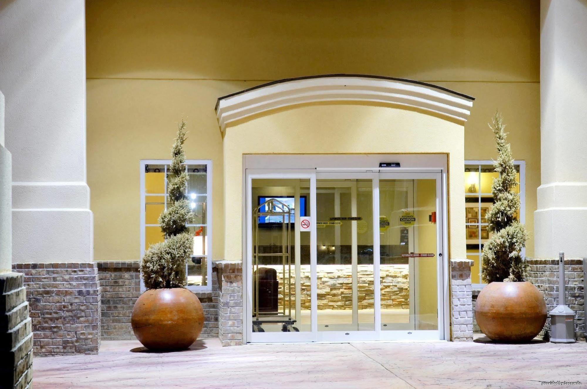 Best Western Plus Eastgate Inn & Suites Wichita Eksteriør billede