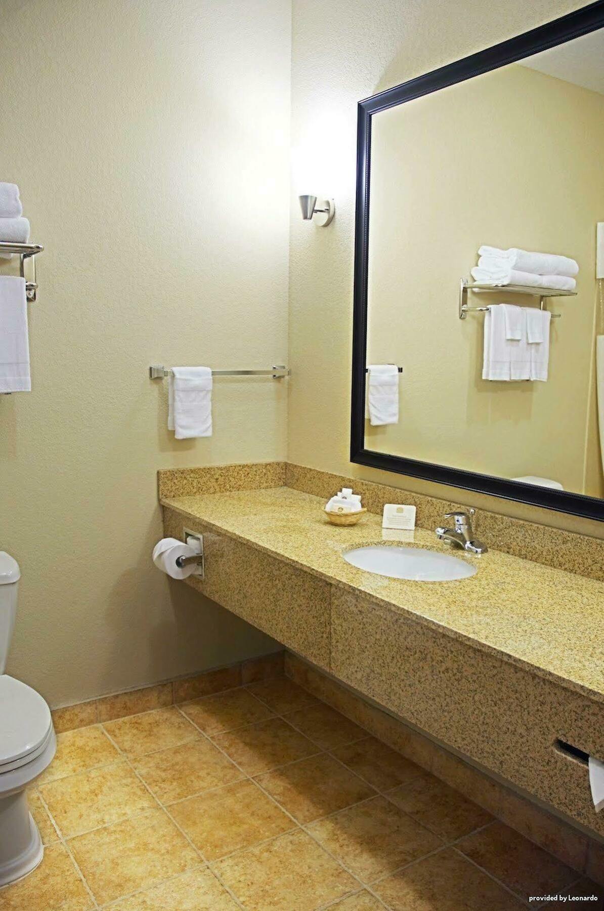 Best Western Plus Eastgate Inn & Suites Wichita Værelse billede