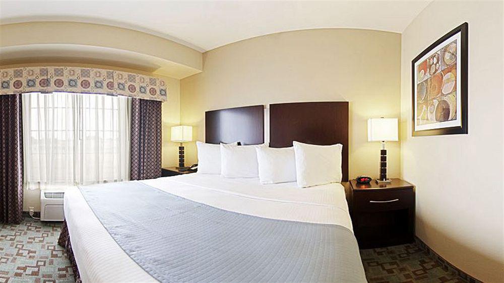 Best Western Plus Eastgate Inn & Suites Wichita Eksteriør billede